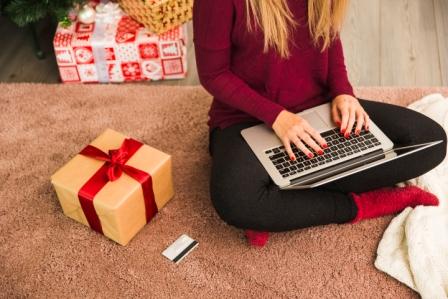 hop Holiday Gift Set